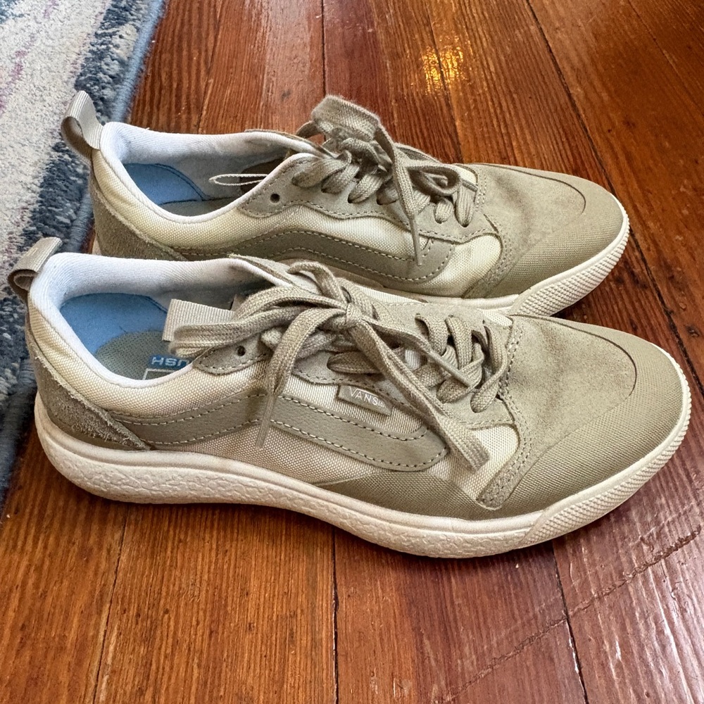 Vans women’s Suede Canvas Sneakers - Picture 5 of 5